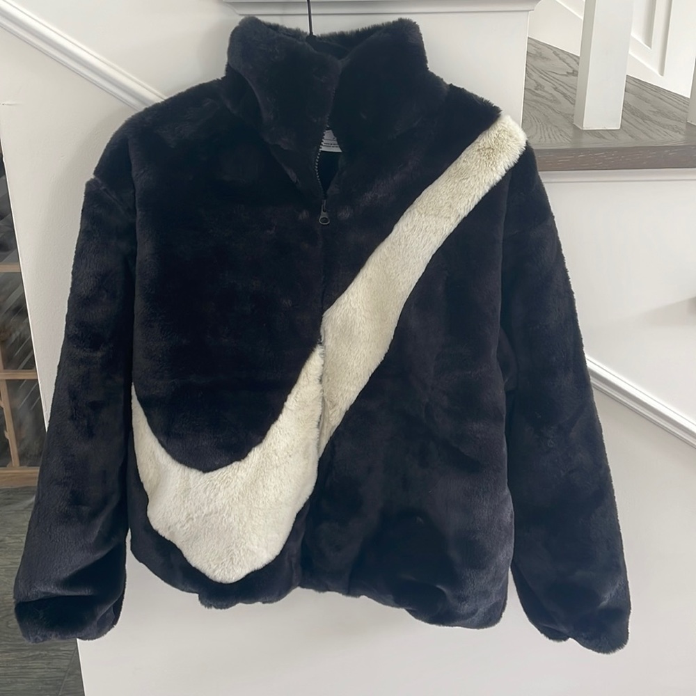 Nike Womens Faux Fur Oversized Swoosh Logo Jacket